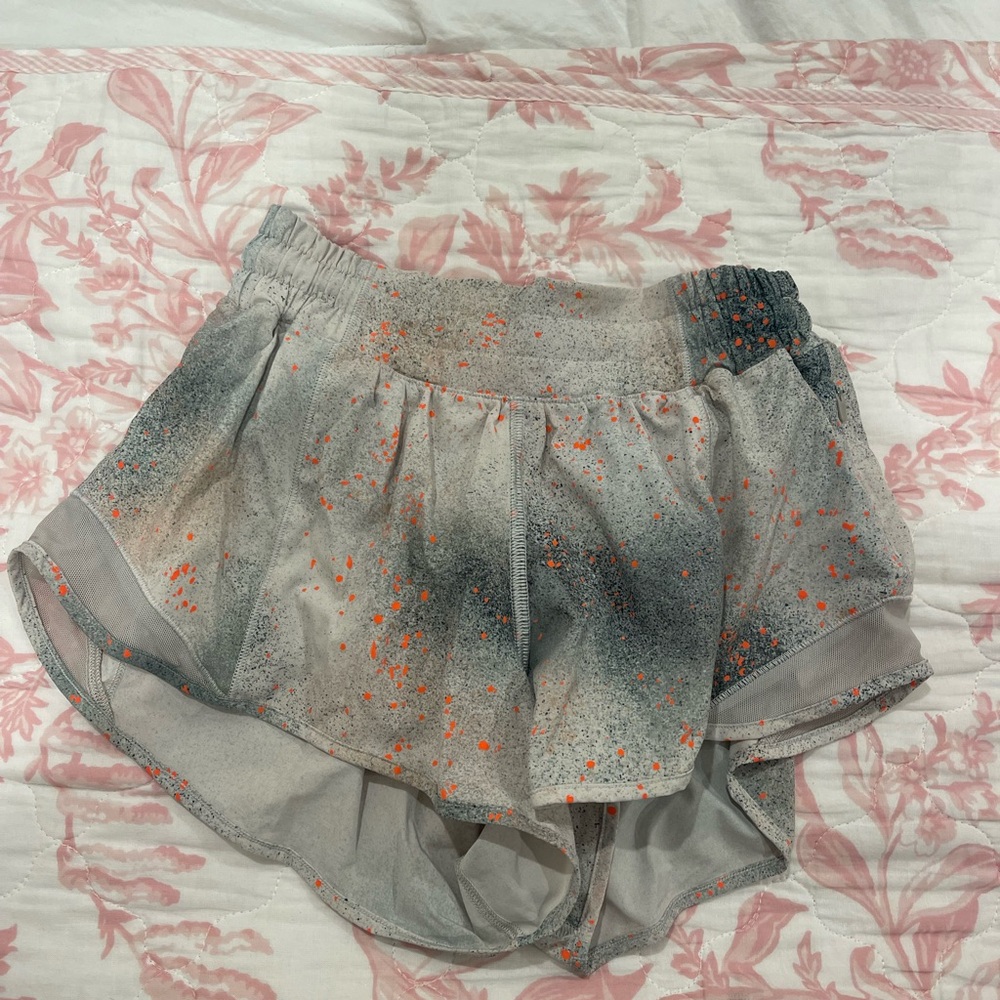 Speckled lululemon hottie hots 2.5”